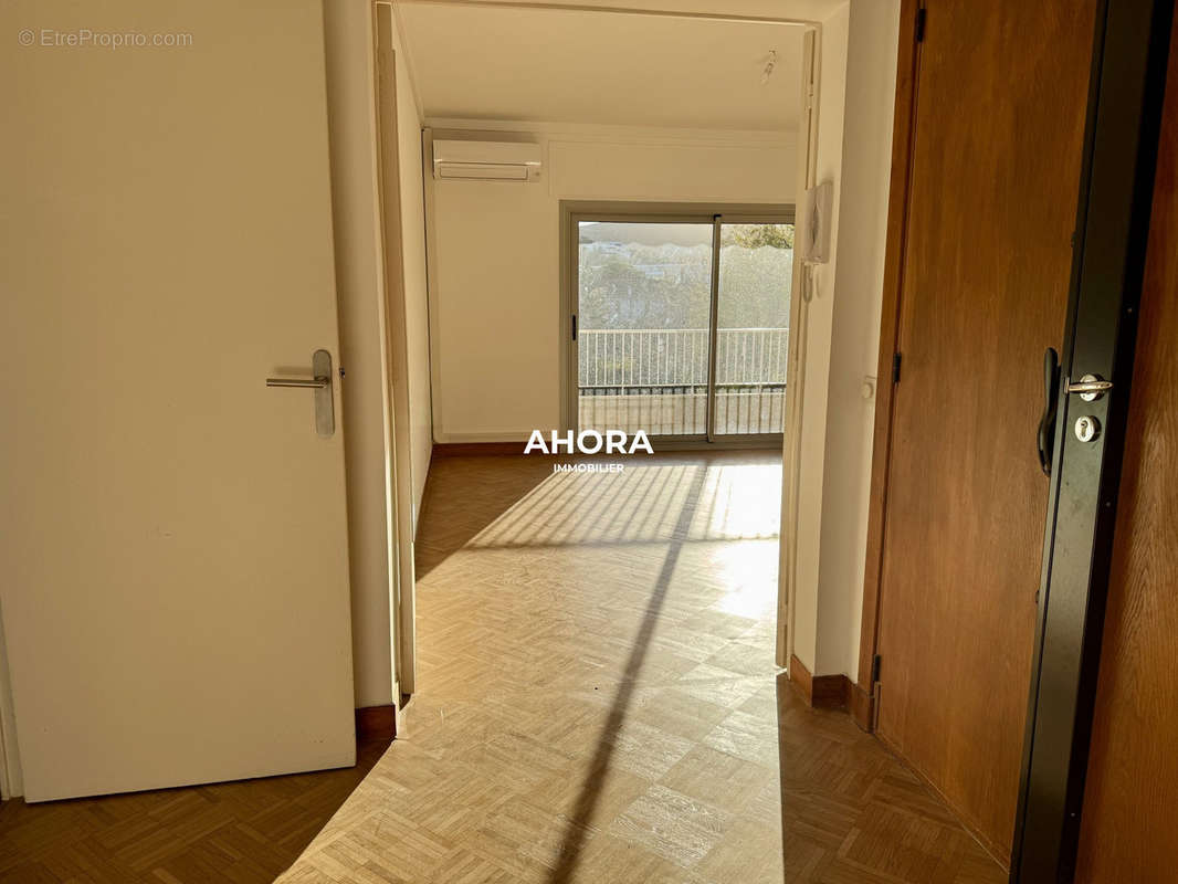 Appartement à MARSEILLE-9E