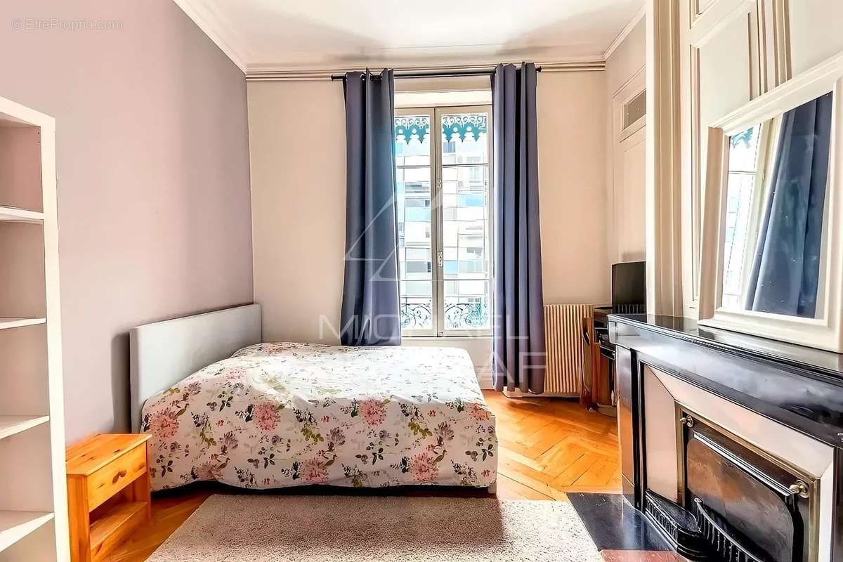 Appartement à LYON-7E