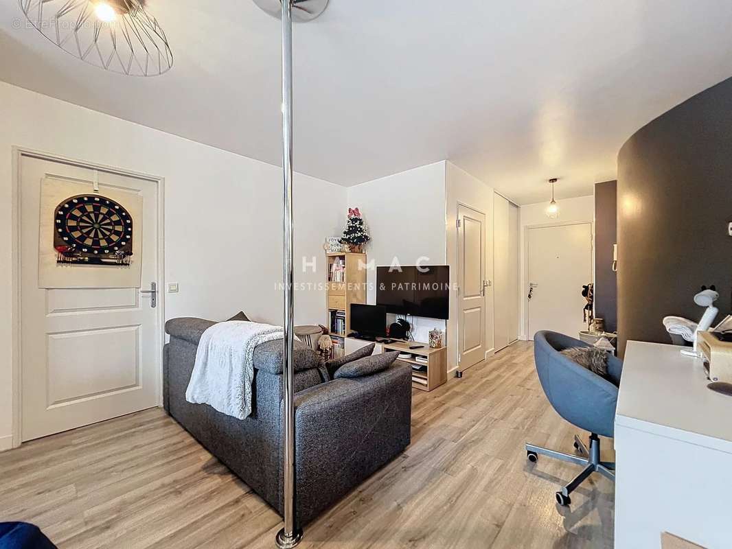 Appartement à SAINT-GENIS-LAVAL