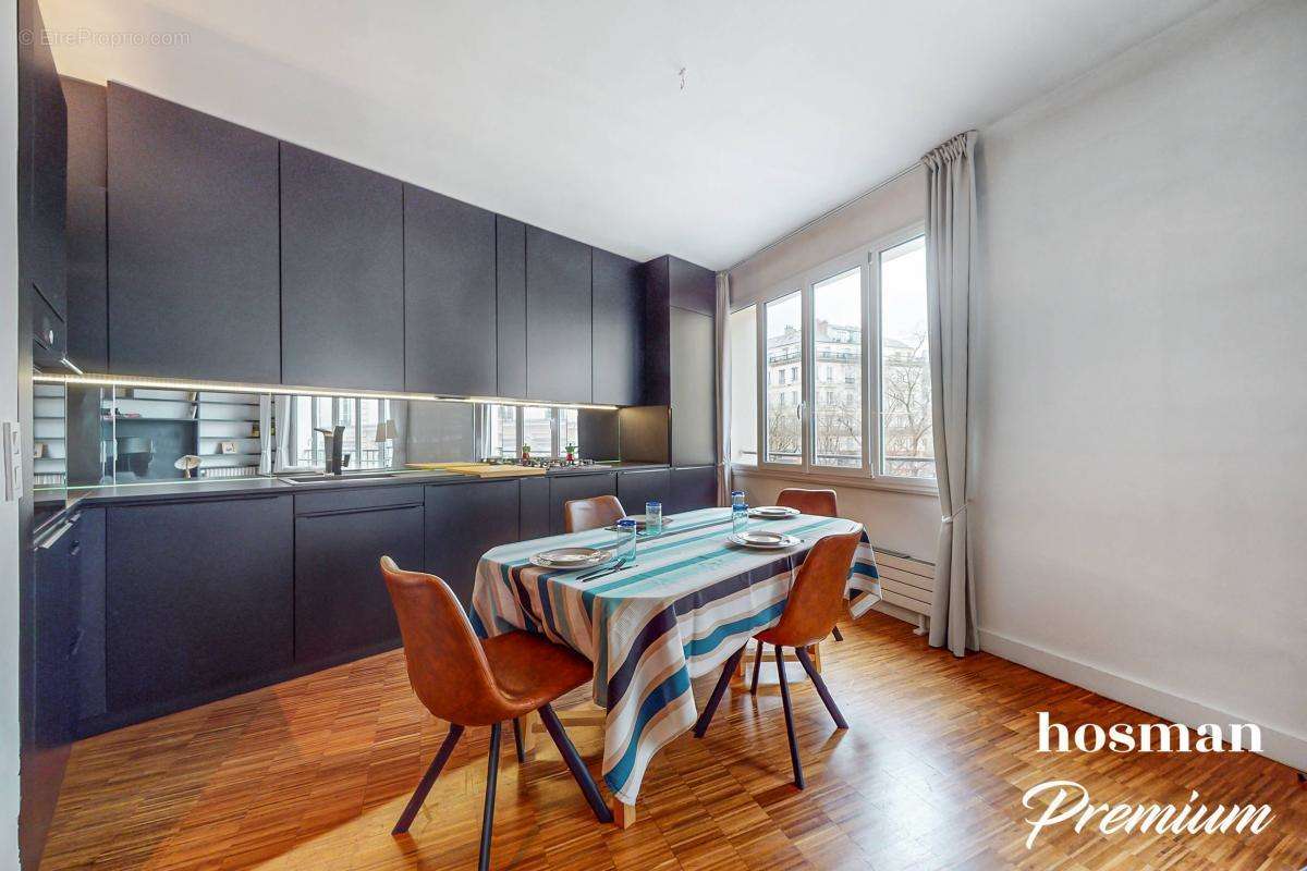 Appartement à PARIS-10E