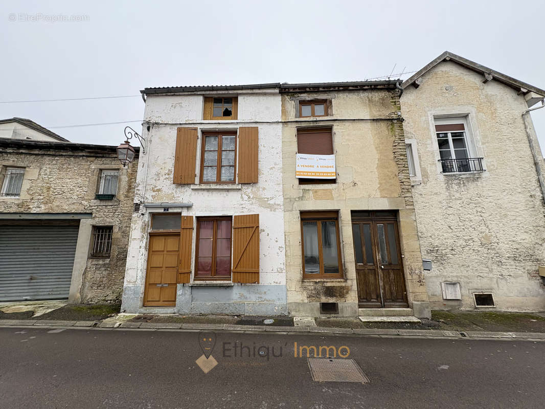 Maison à BAR-SUR-AUBE