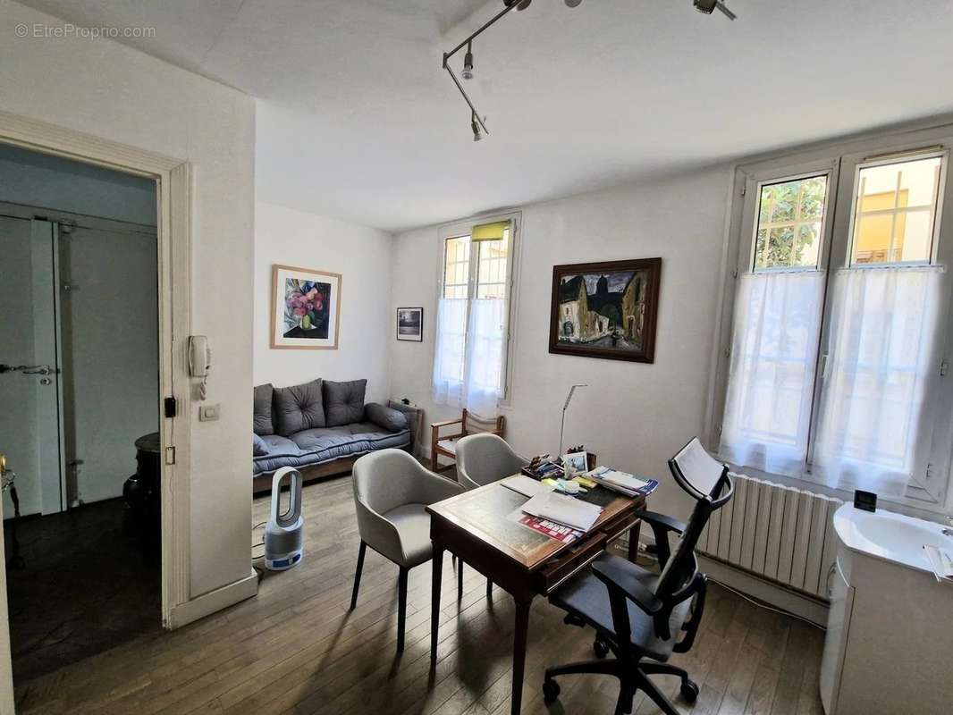 Appartement à PARIS-11E