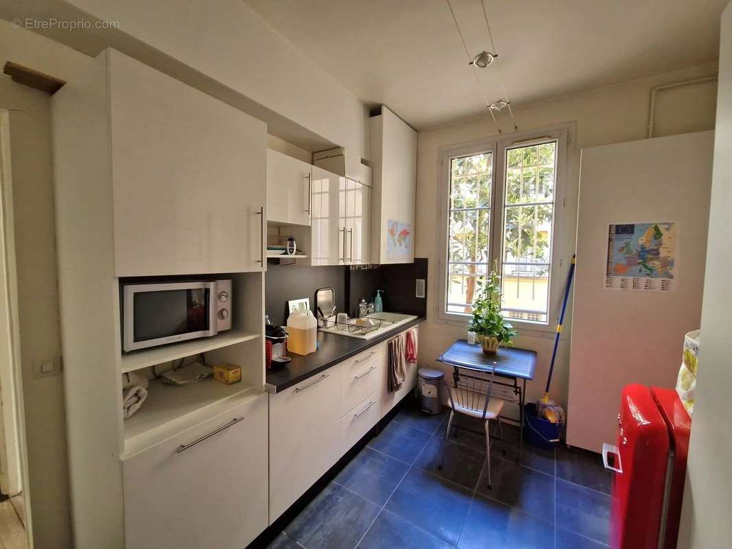 Appartement à PARIS-11E