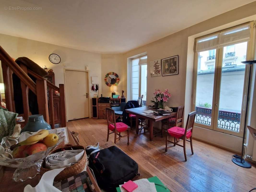 Appartement à PARIS-18E