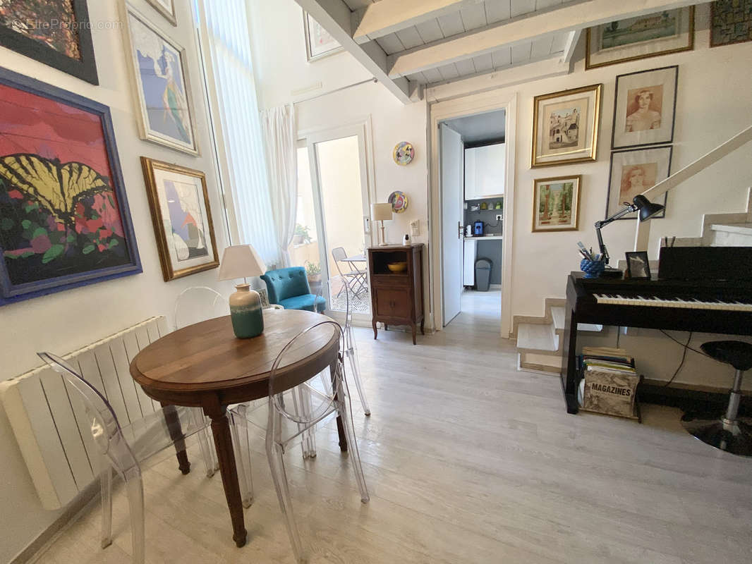 Appartement à ROQUEBRUNE-CAP-MARTIN