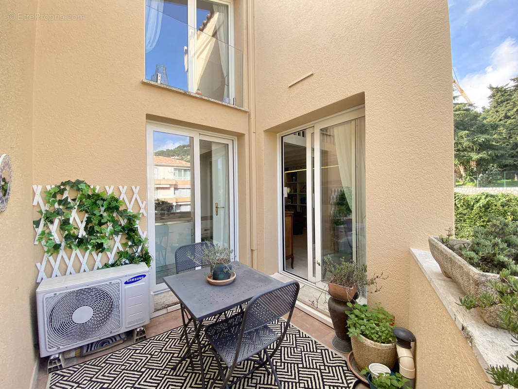 Appartement à ROQUEBRUNE-CAP-MARTIN