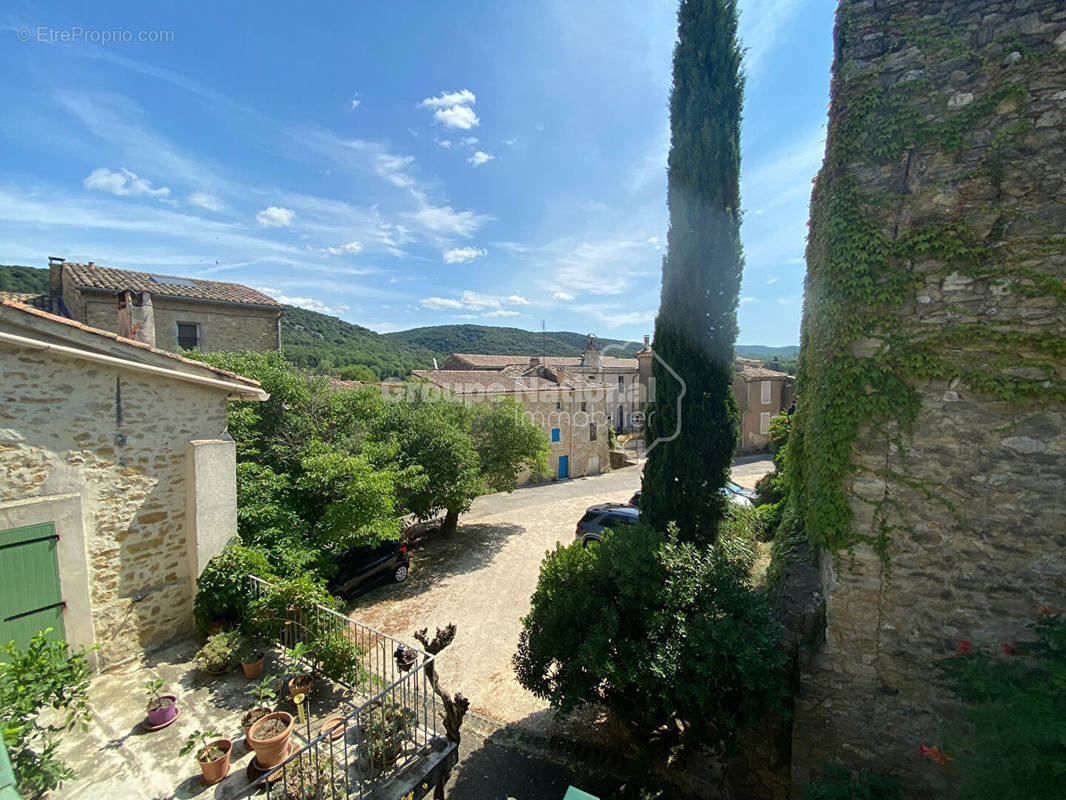 Maison à GOUDARGUES