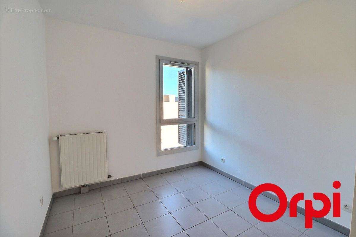 Appartement à MARSEILLE-3E