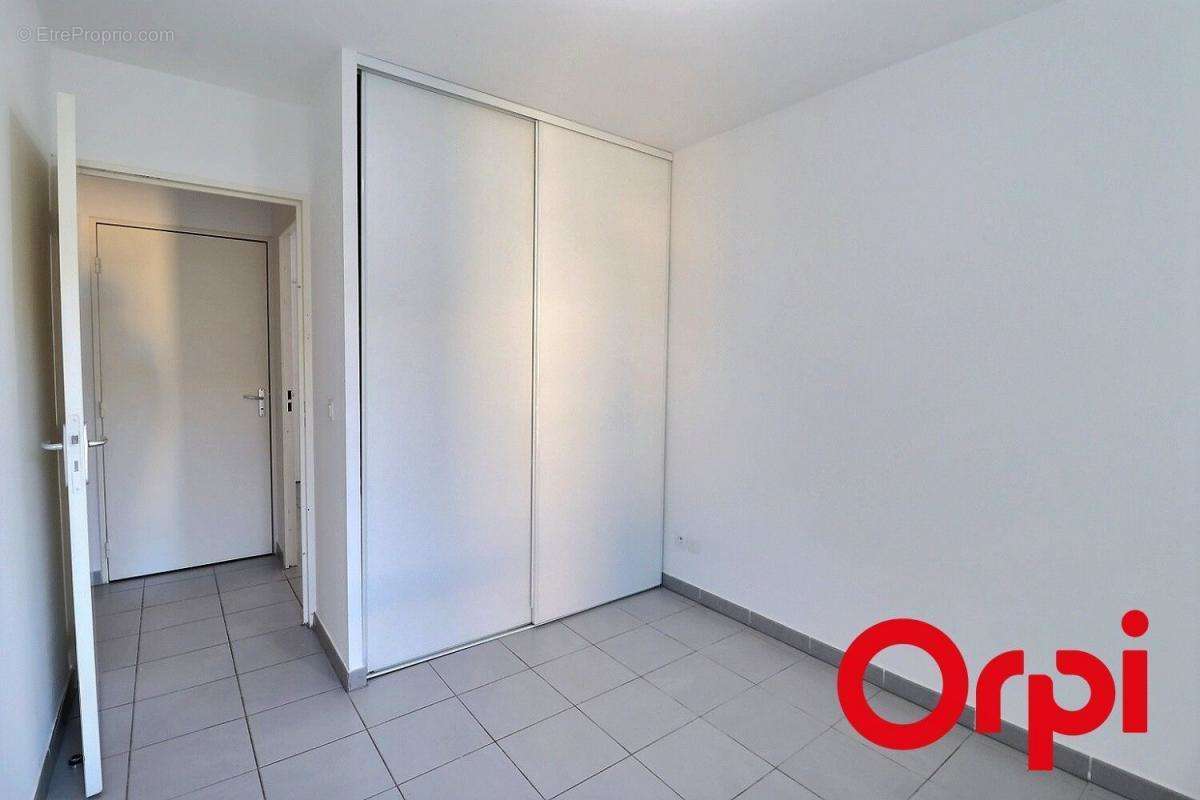 Appartement à MARSEILLE-3E