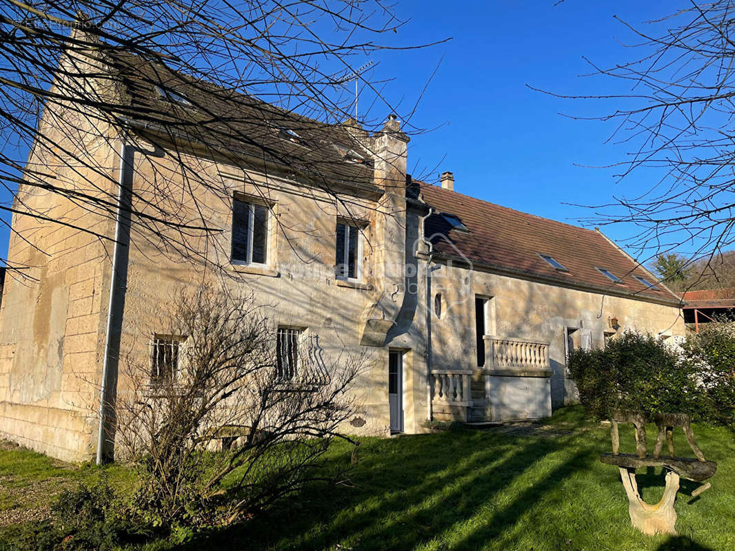 Maison à PIERREFONDS