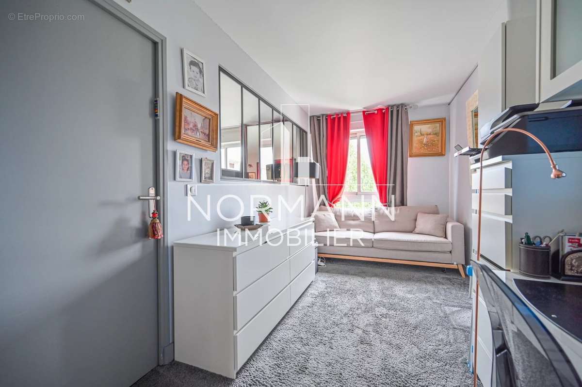 Appartement à LEVALLOIS-PERRET