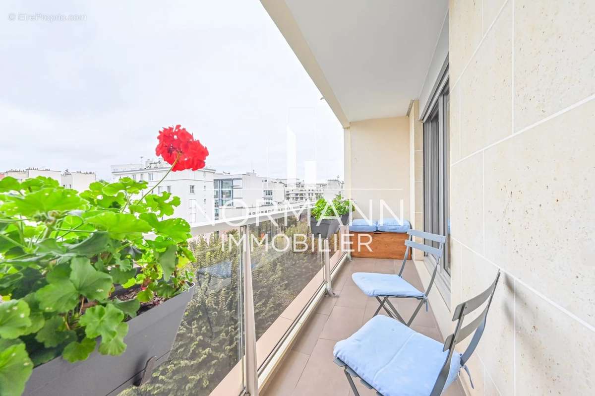 Appartement à LEVALLOIS-PERRET