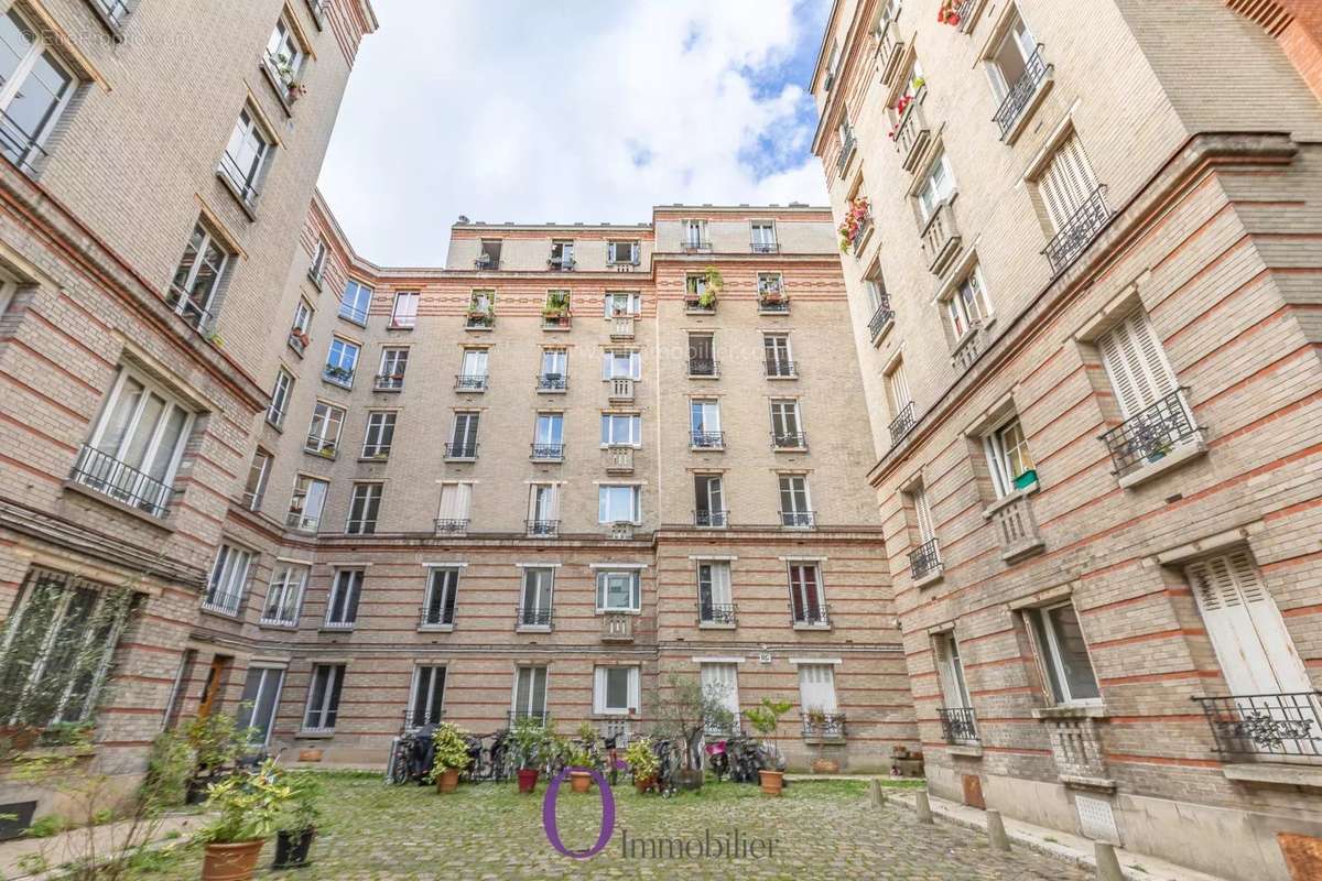 Appartement à PARIS-20E