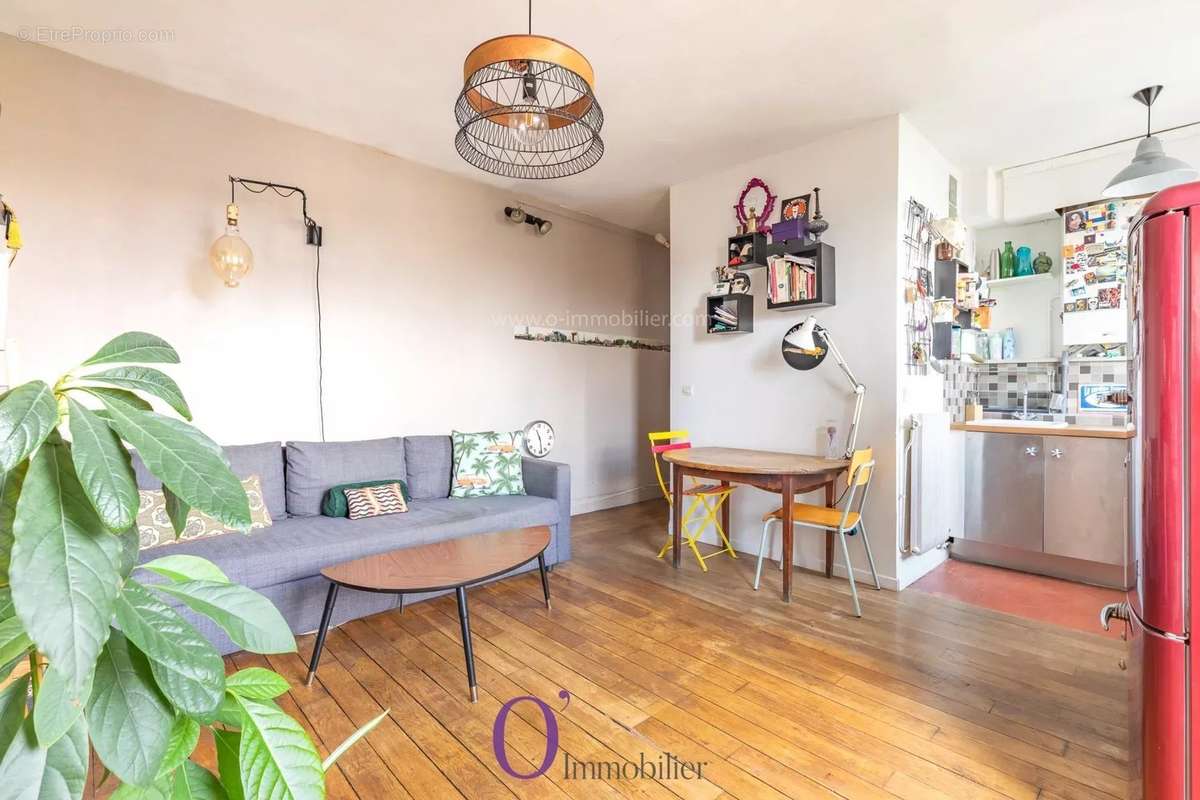 Appartement à PARIS-20E