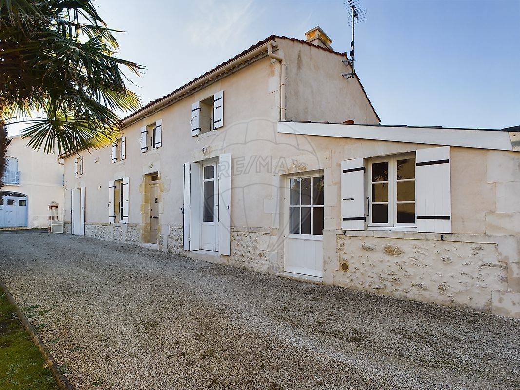 Maison à SAINT-PALAIS-SUR-MER