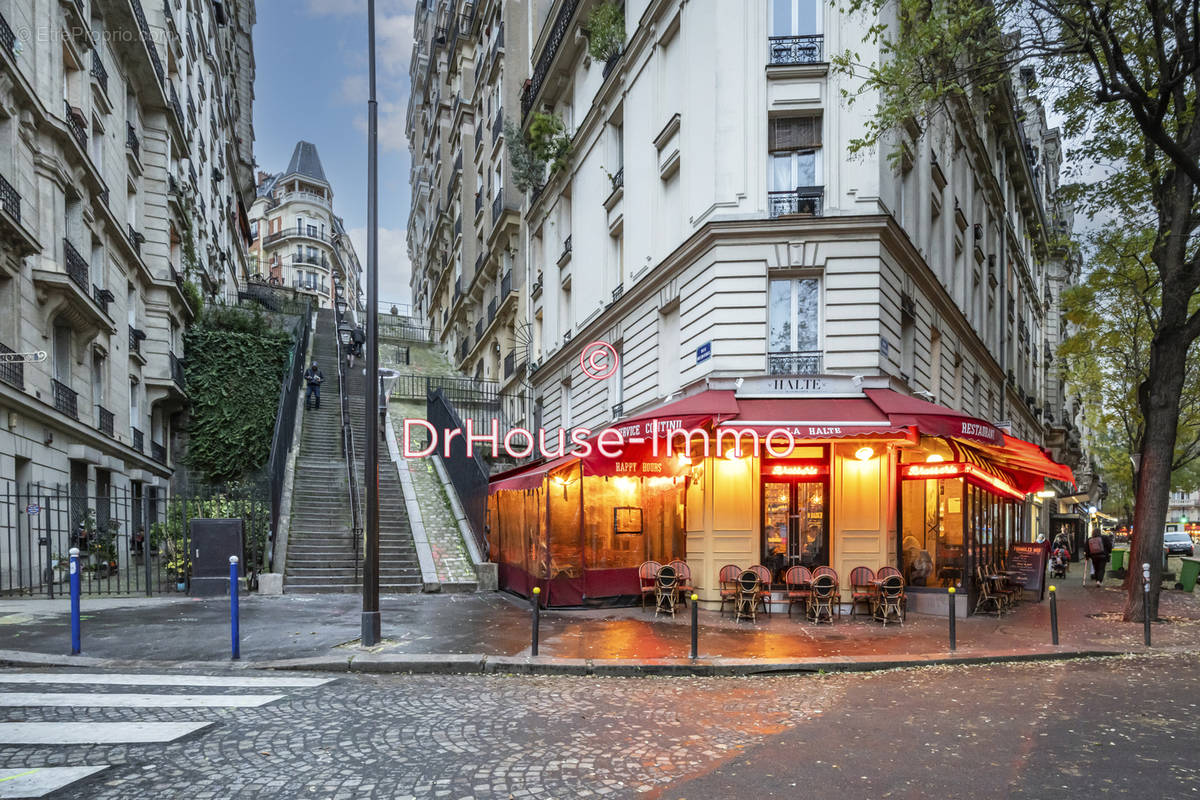 Appartement à PARIS-18E