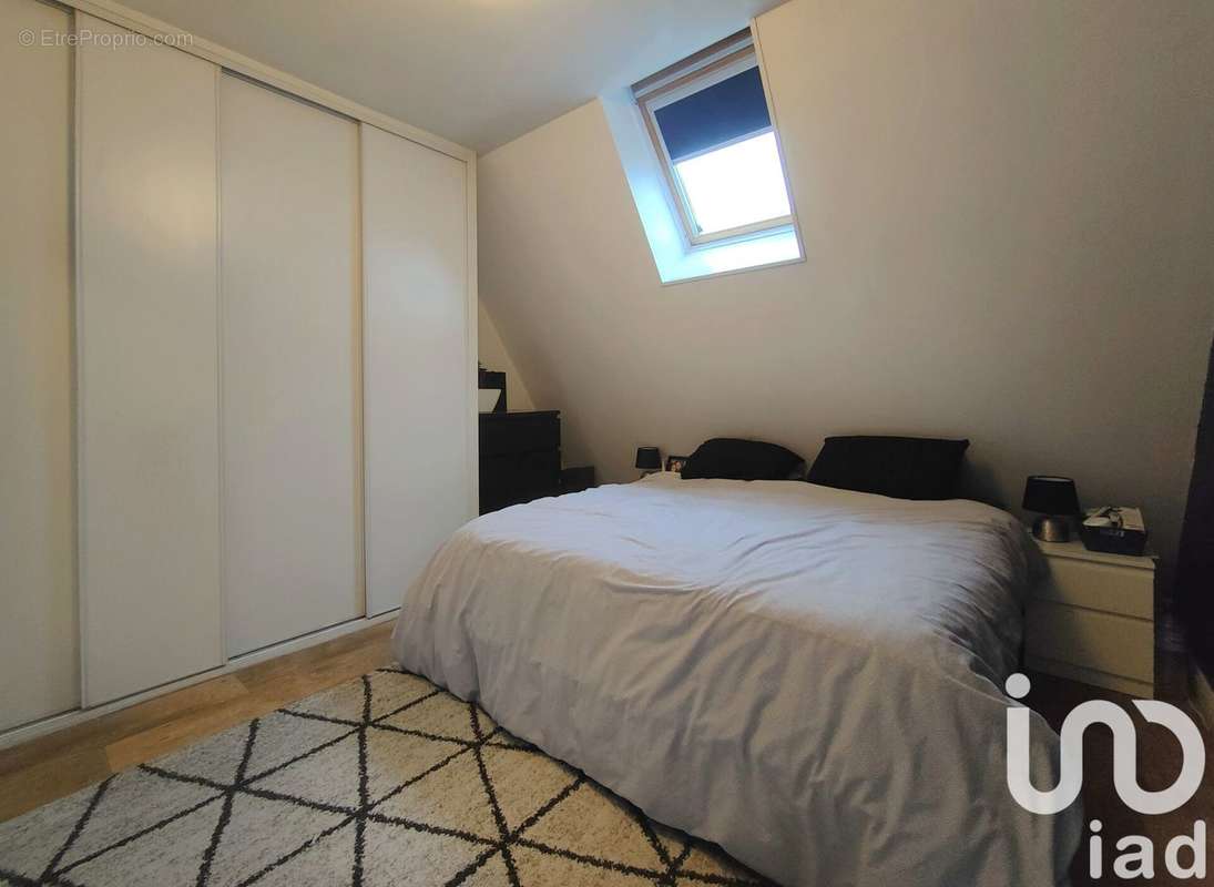 Photo 9 - Appartement à SAINT-ARNOULT-EN-YVELINES