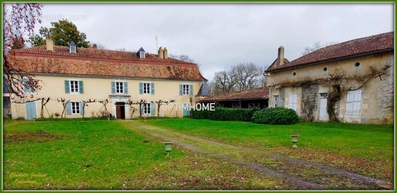 Maison à CHALAIS