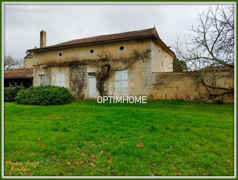 Maison à CHALAIS