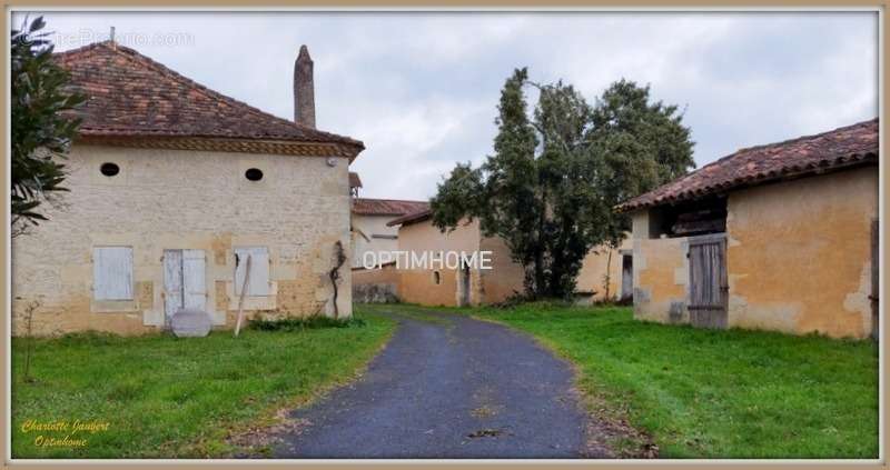 Maison à CHALAIS