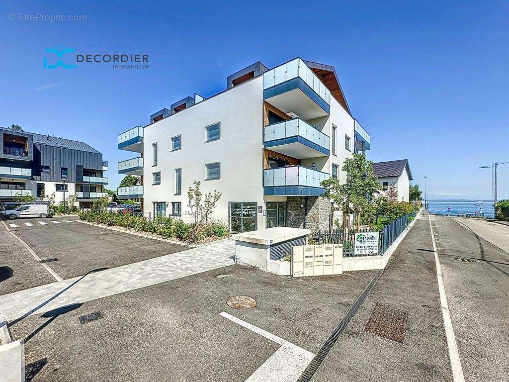 Appartement à EVIAN-LES-BAINS