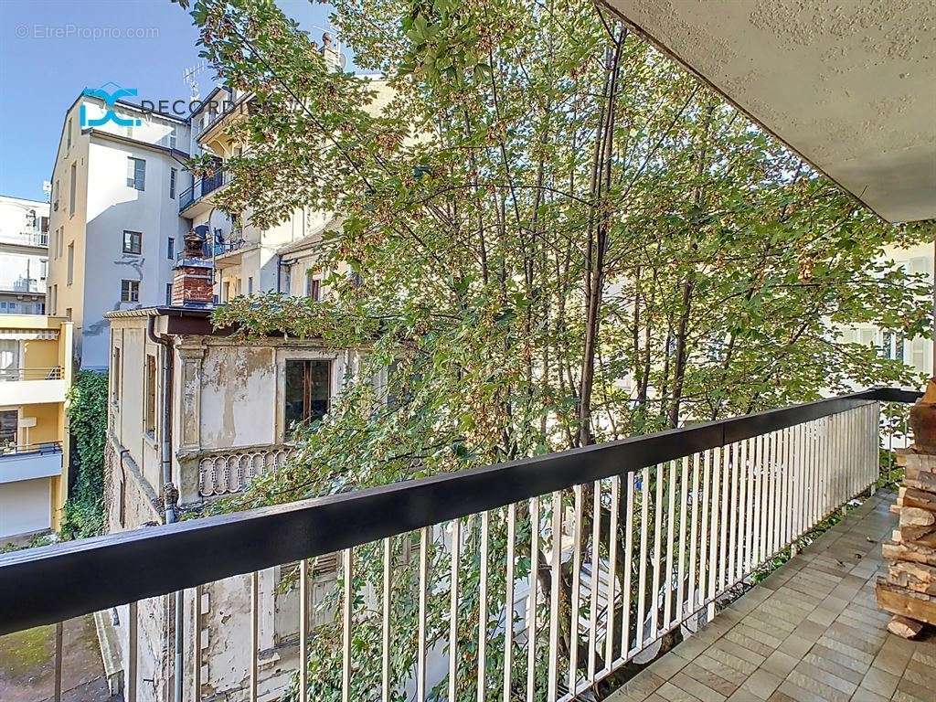 Appartement à EVIAN-LES-BAINS