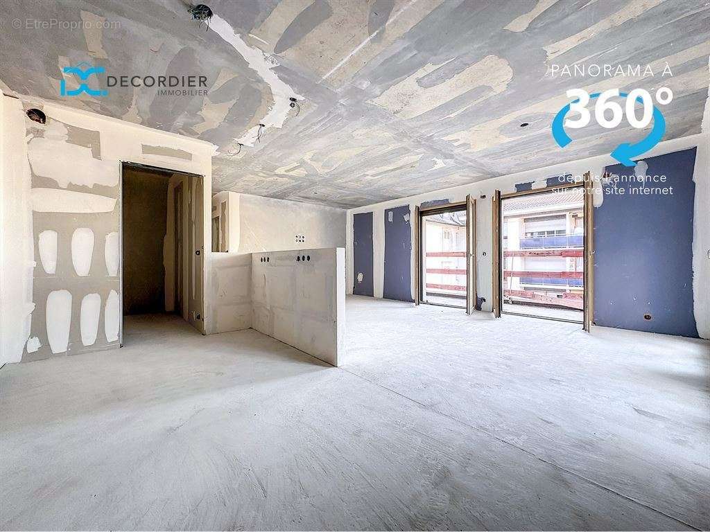 Appartement à EVIAN-LES-BAINS