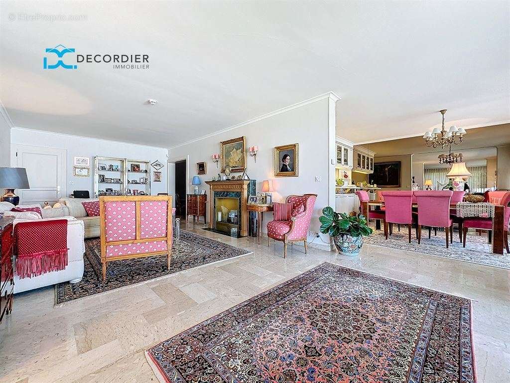 Appartement à EVIAN-LES-BAINS