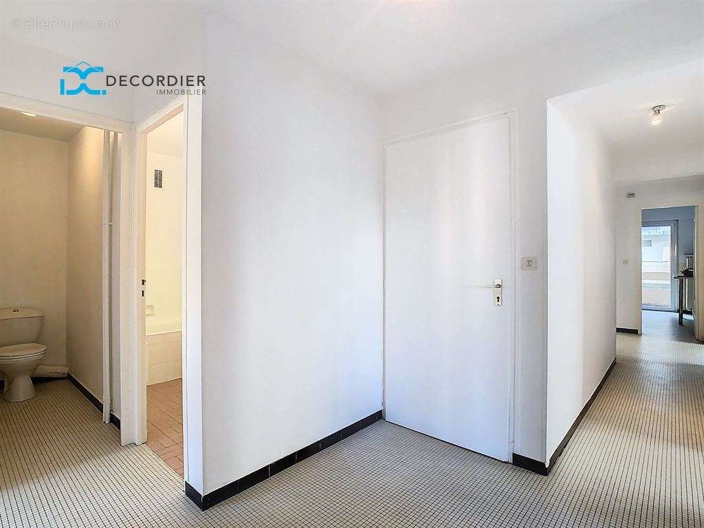 Appartement à EVIAN-LES-BAINS