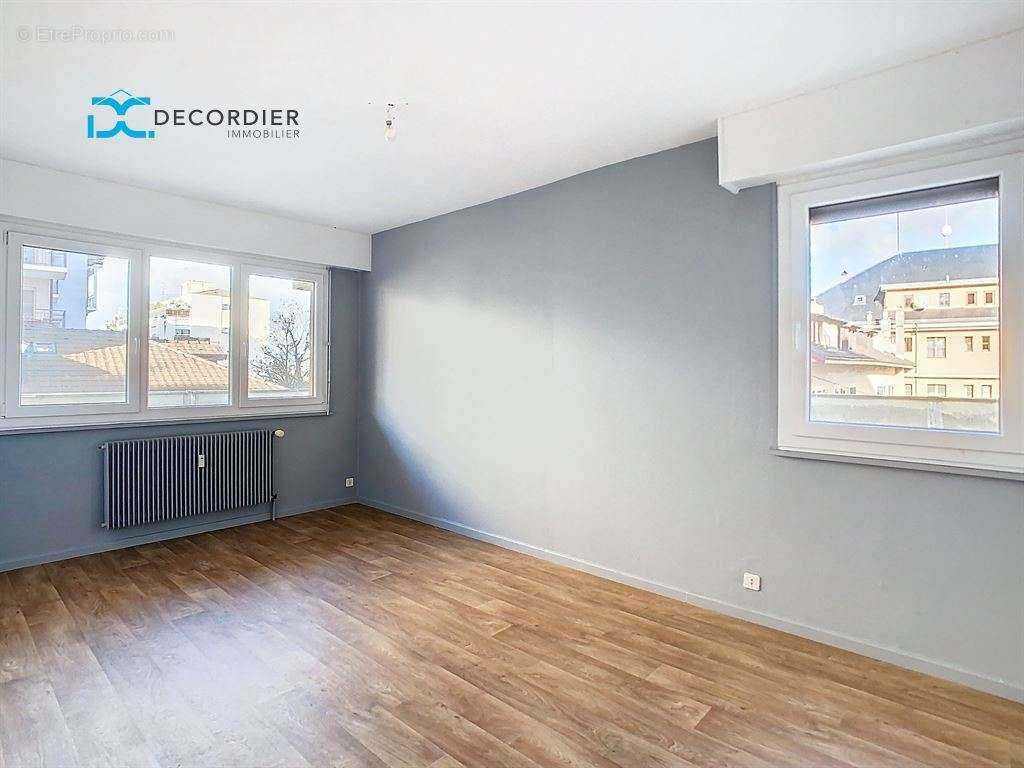 Appartement à EVIAN-LES-BAINS