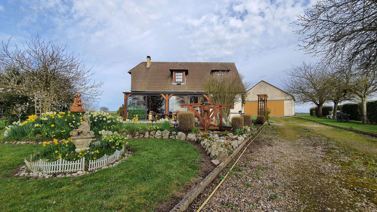 Maison à FERRIERES-HAUT-CLOCHER