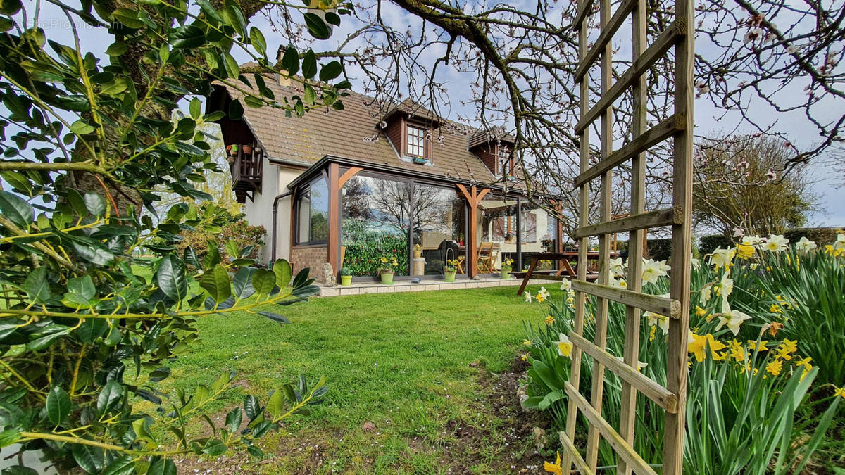 Maison à FERRIERES-HAUT-CLOCHER