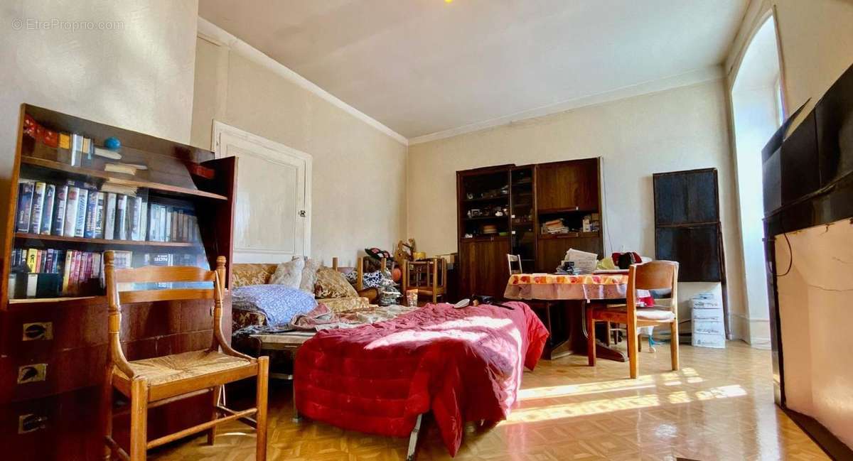 Appartement à CUISERY