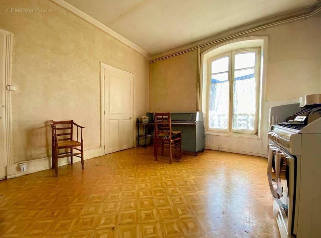 Appartement à CUISERY