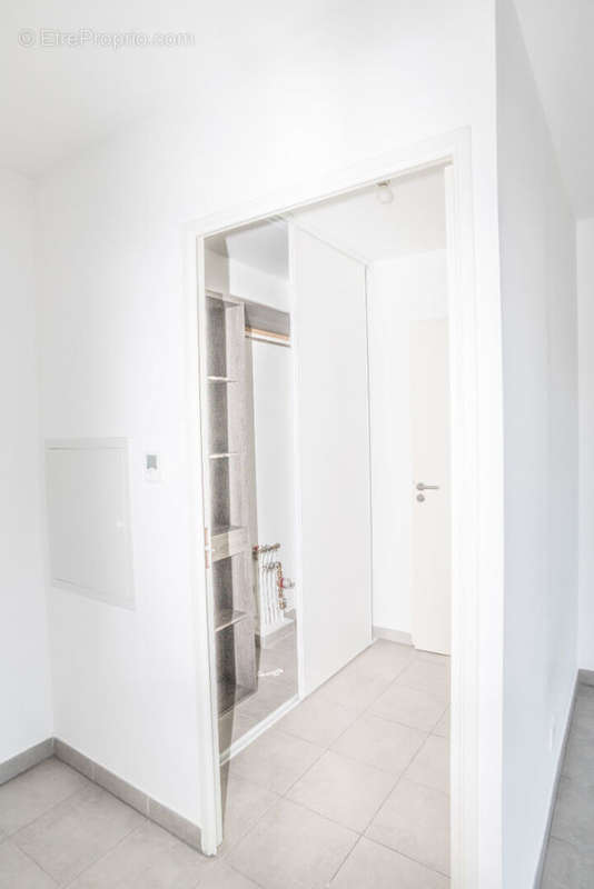 Appartement à MARSEILLE-2E