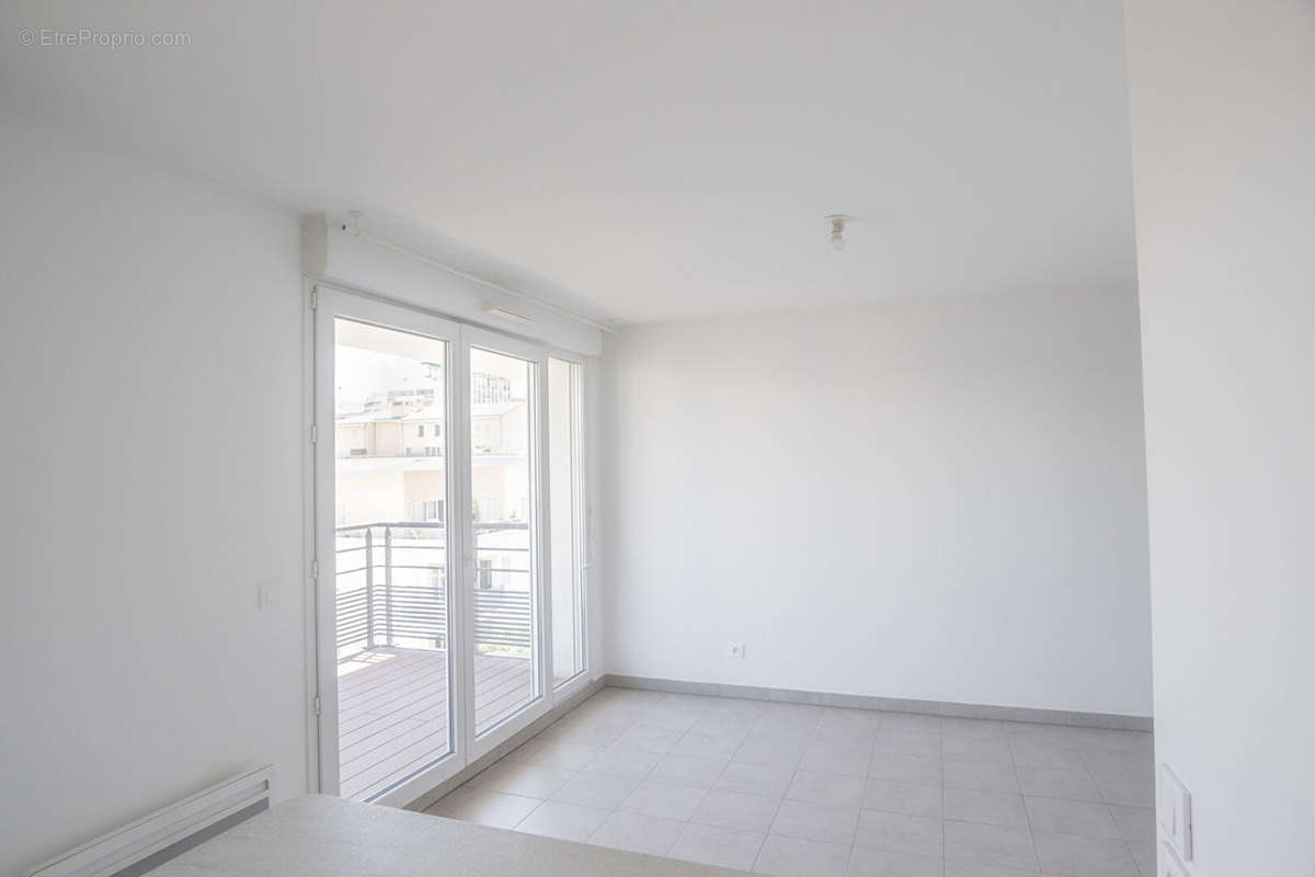 Appartement à MARSEILLE-2E