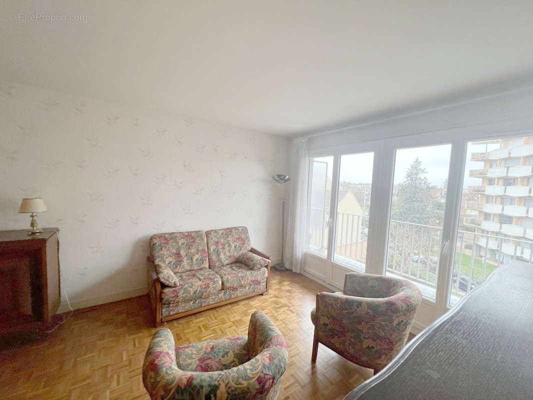 Appartement à MELUN