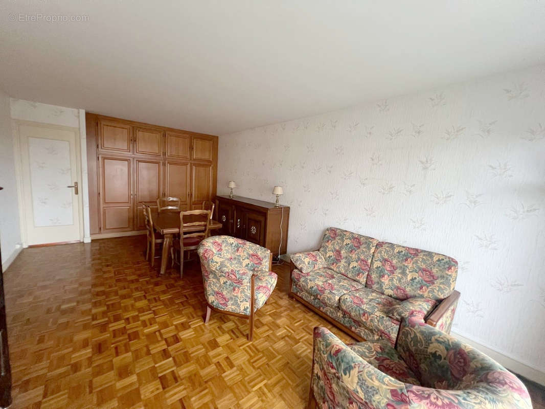 Appartement à MELUN