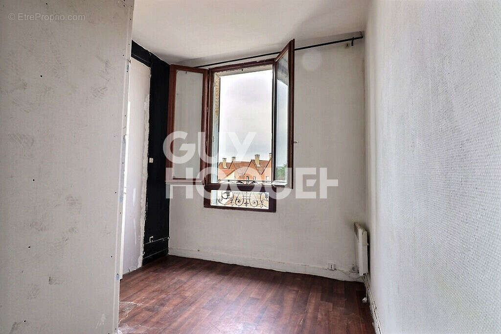 Appartement à AUBERVILLIERS