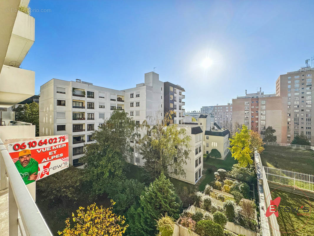 Appartement à PARIS-20E