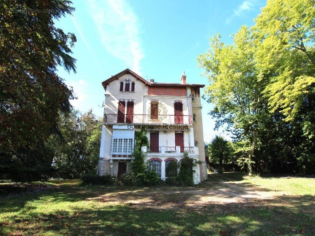 Maison à TOURNUS