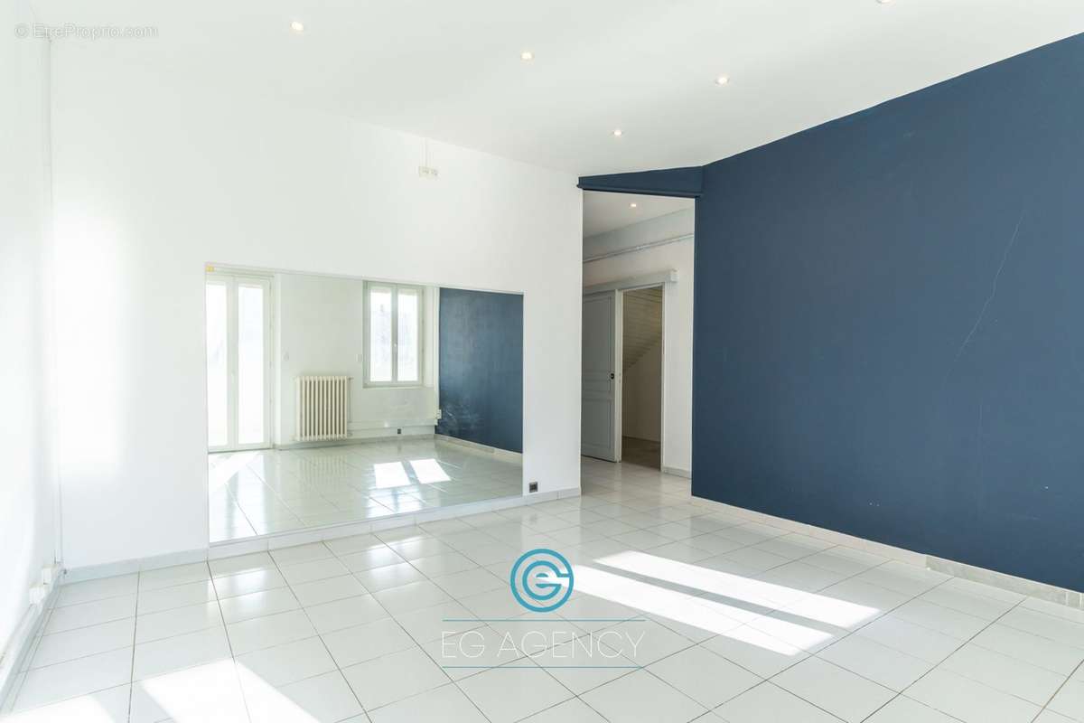 Appartement à MARSEILLE-12E