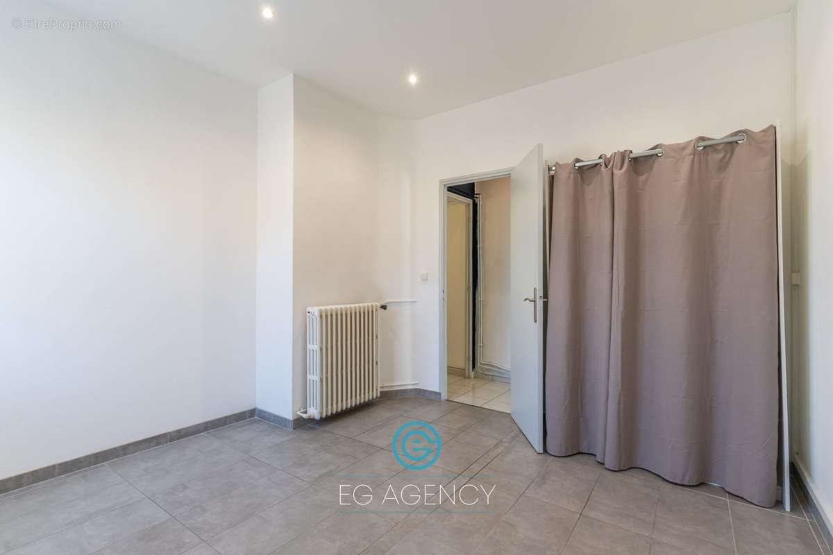 Appartement à MARSEILLE-12E