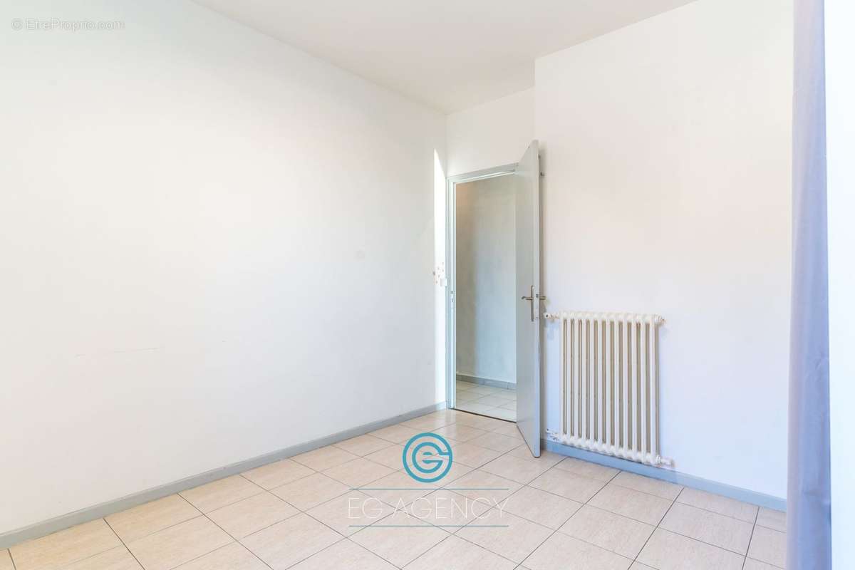 Appartement à MARSEILLE-12E