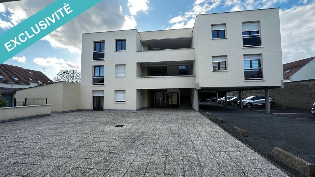 Photo 1 - Appartement à OZOIR-LA-FERRIERE