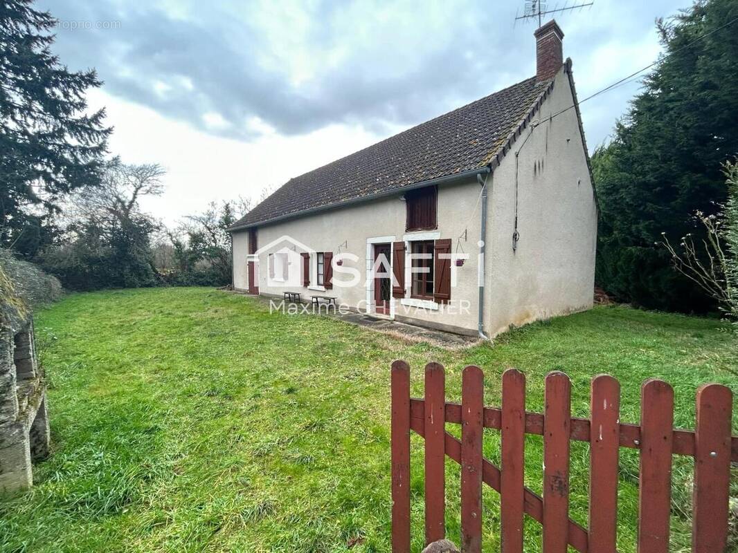 Photo 1 - Maison à SAINT-DENIS-DE-JOUHET