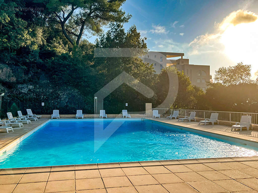 Appartement à MOUGINS