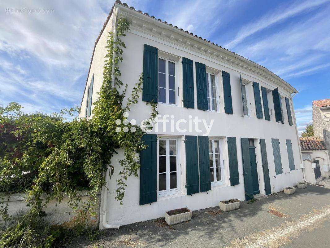 Maison à MESCHERS-SUR-GIRONDE