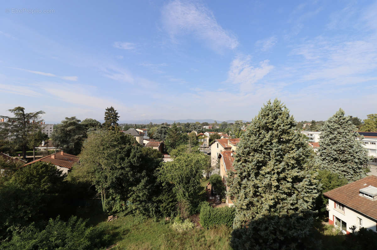 Appartement à TASSIN-LA-DEMI-LUNE