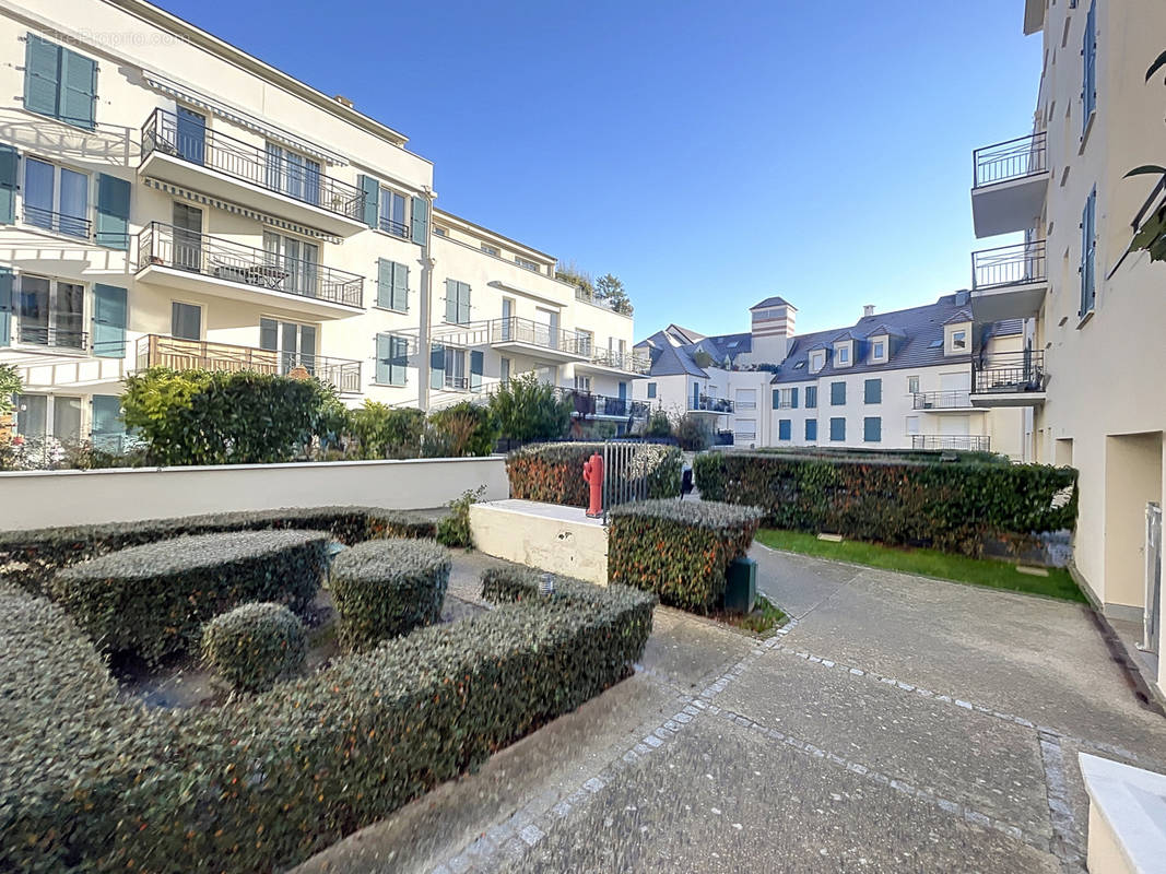 Appartement à RUEIL-MALMAISON